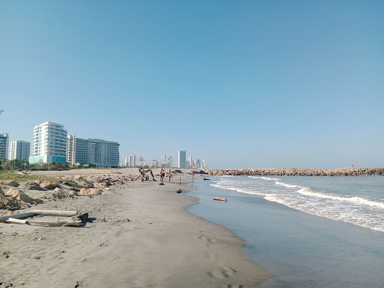 Cartagena Beach Resort 1006